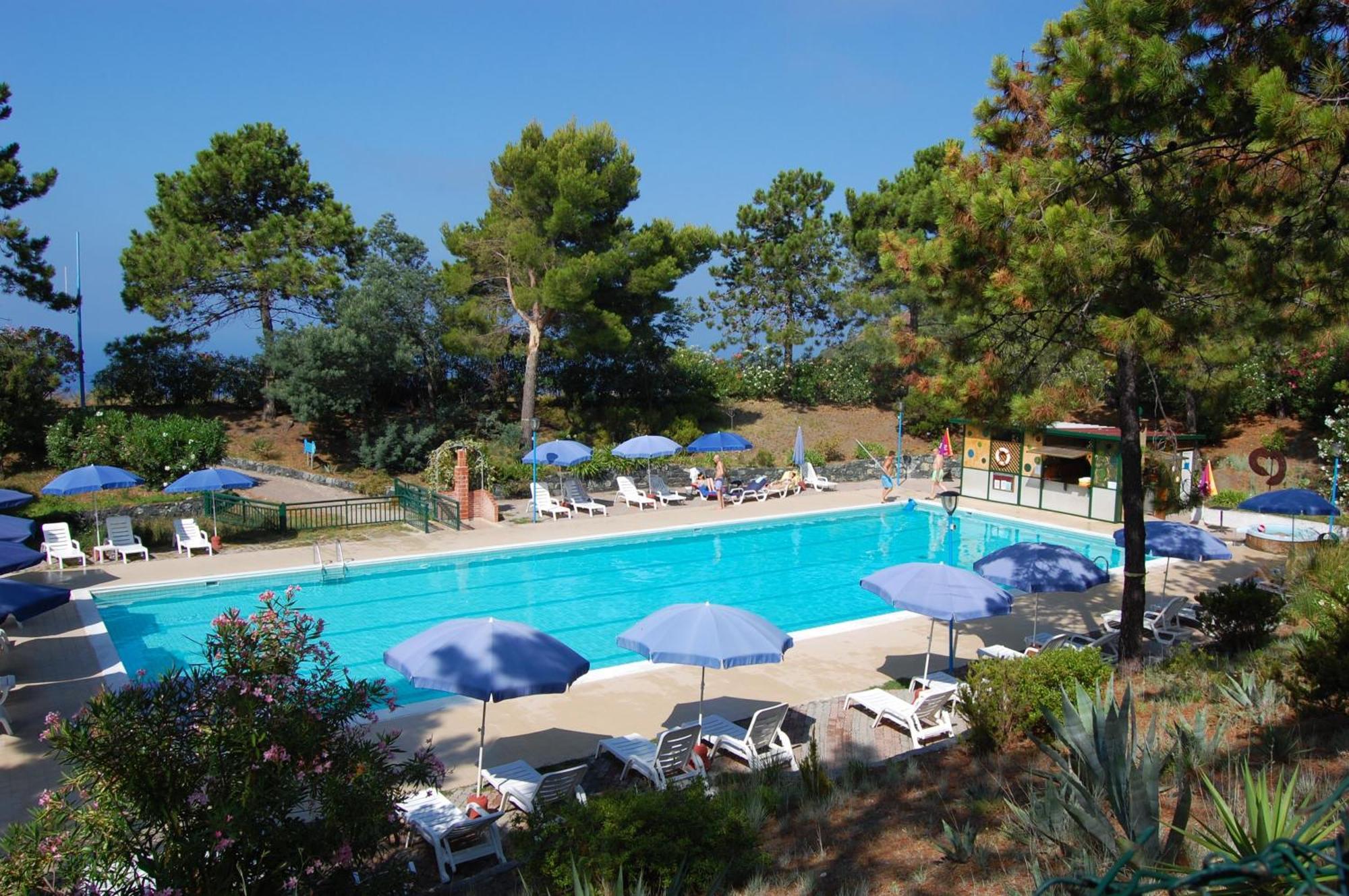 Resort La Francesca Bonassola Buitenkant foto